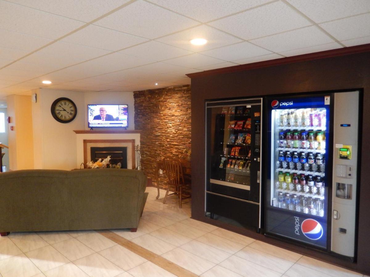哈里森堡红屋顶酒店 外观 照片